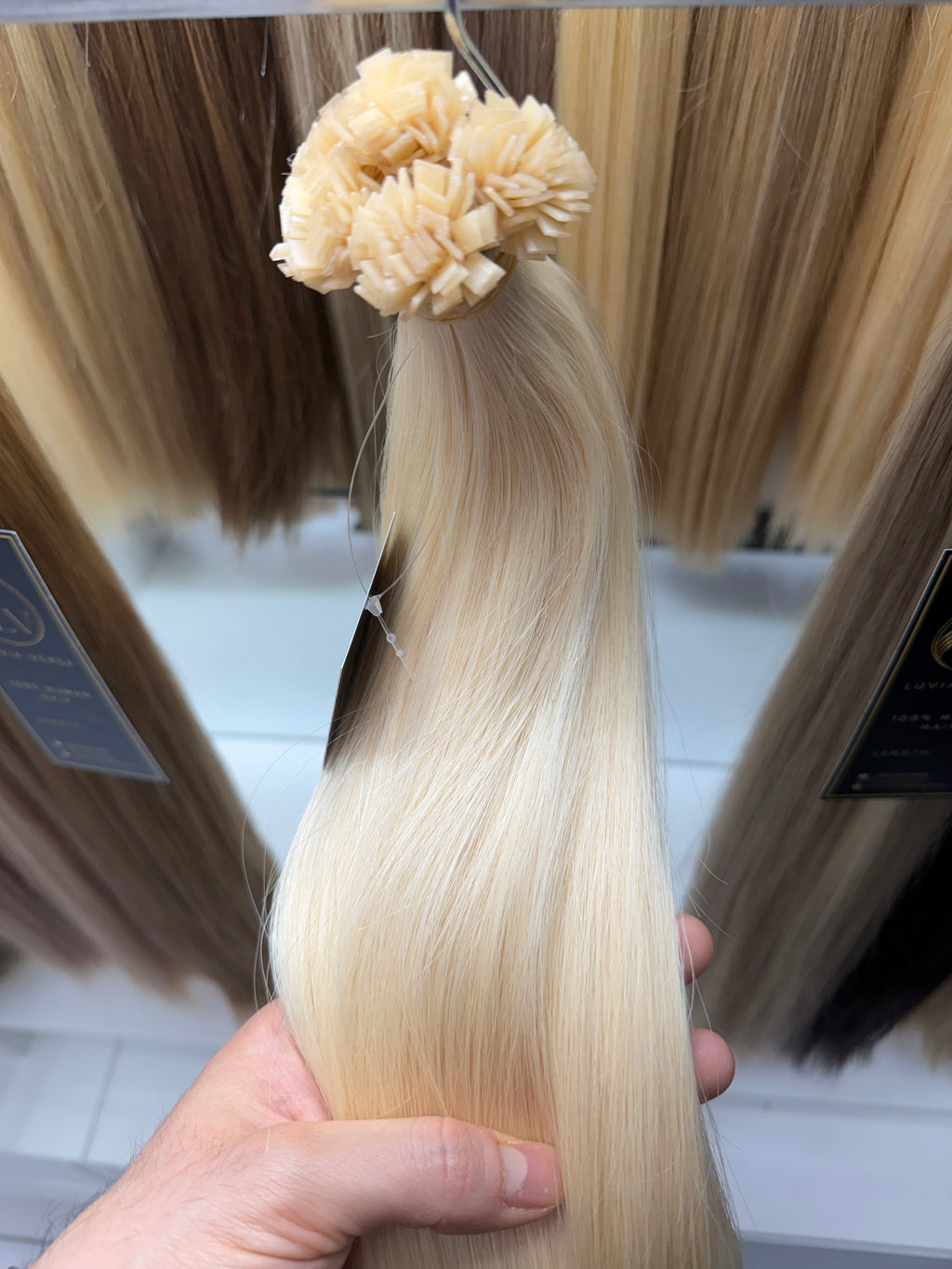 Color #60 (25 gram bundle, 28-32 pieces)