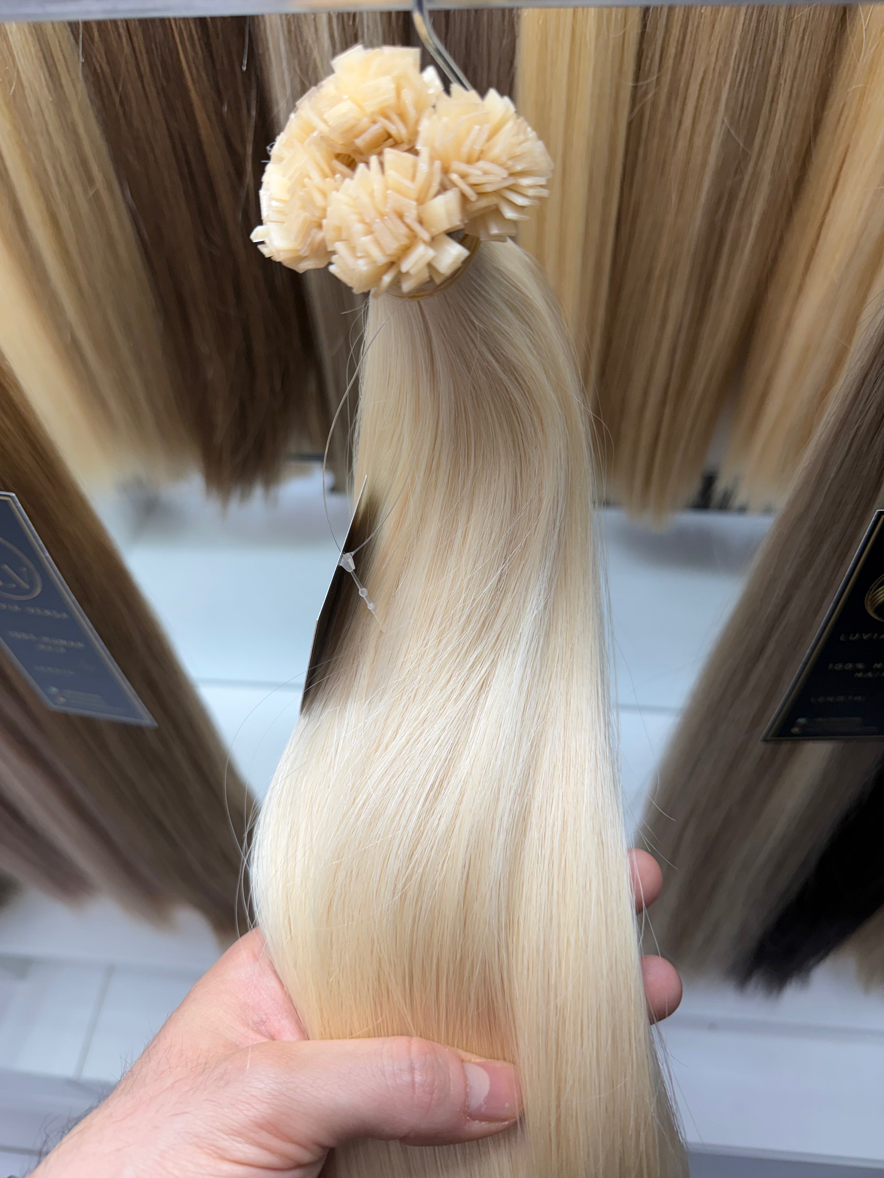 Color #60 (25 gram bundle, 28-32 pieces)