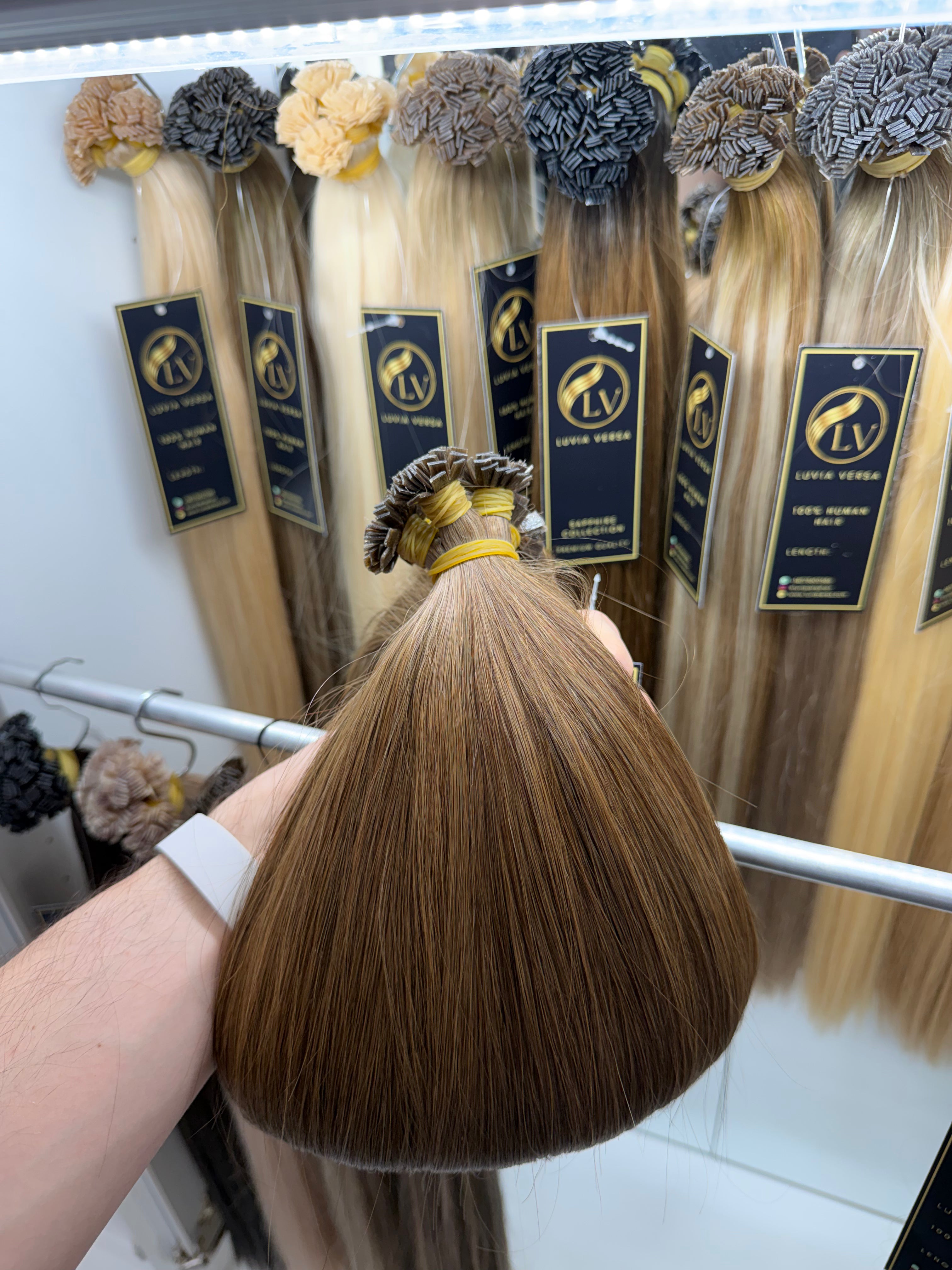 Color #4 (25 gram bundle, 28-32 pieces)