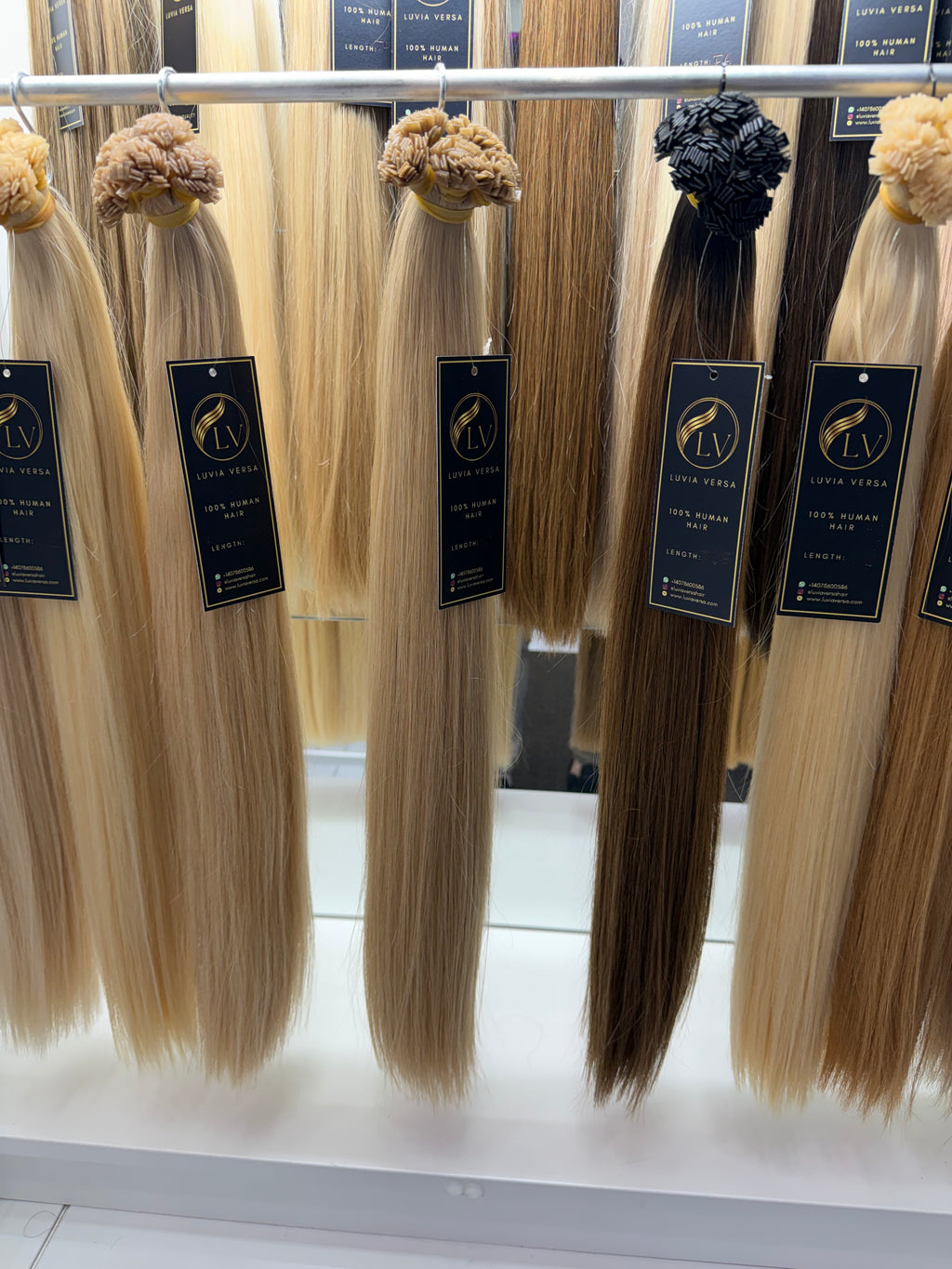 Color #18 (25 gram bundle, 28-32 pieces)