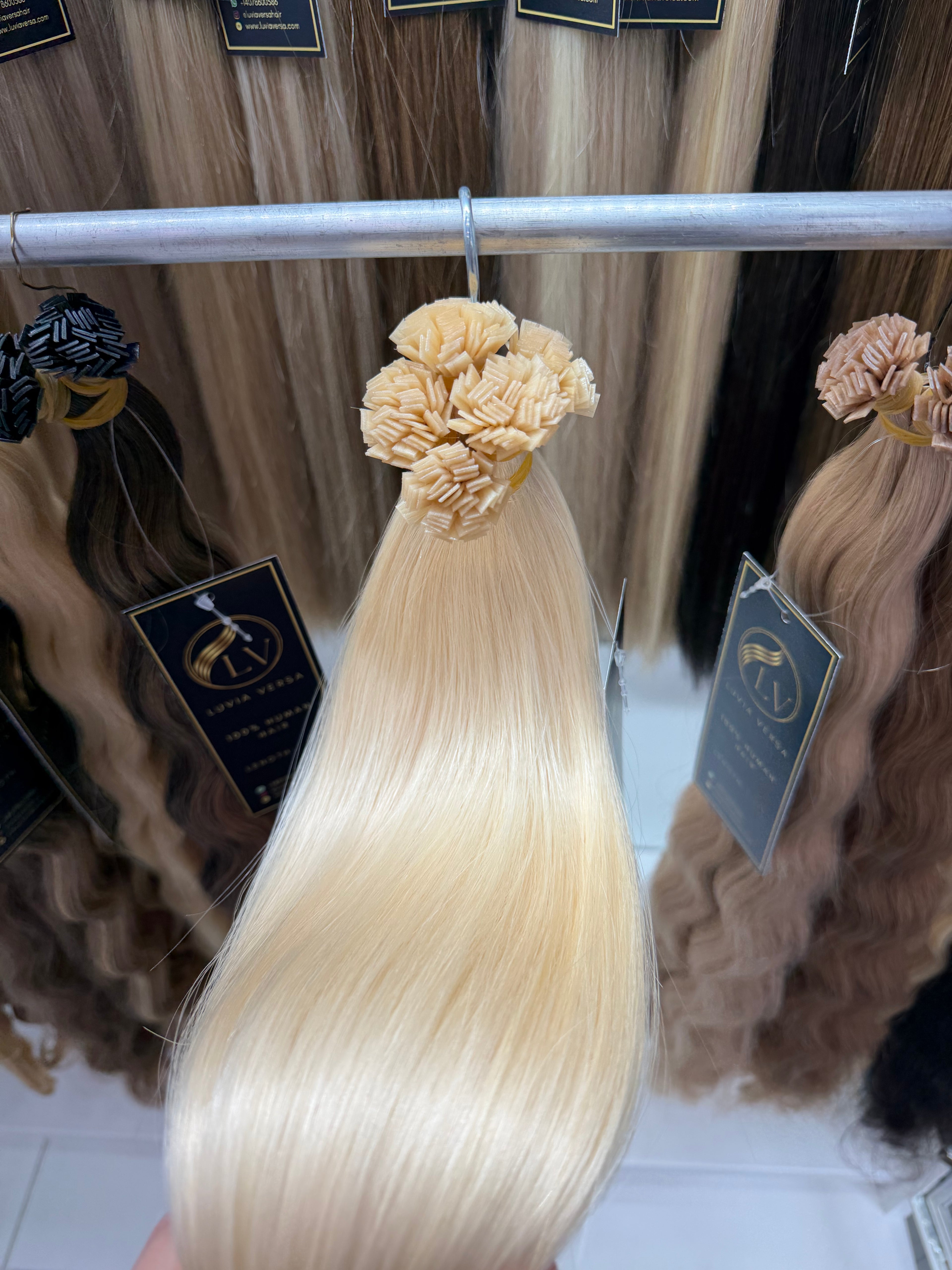 Color #1001 (25 gram bundle, 28-32 pieces)