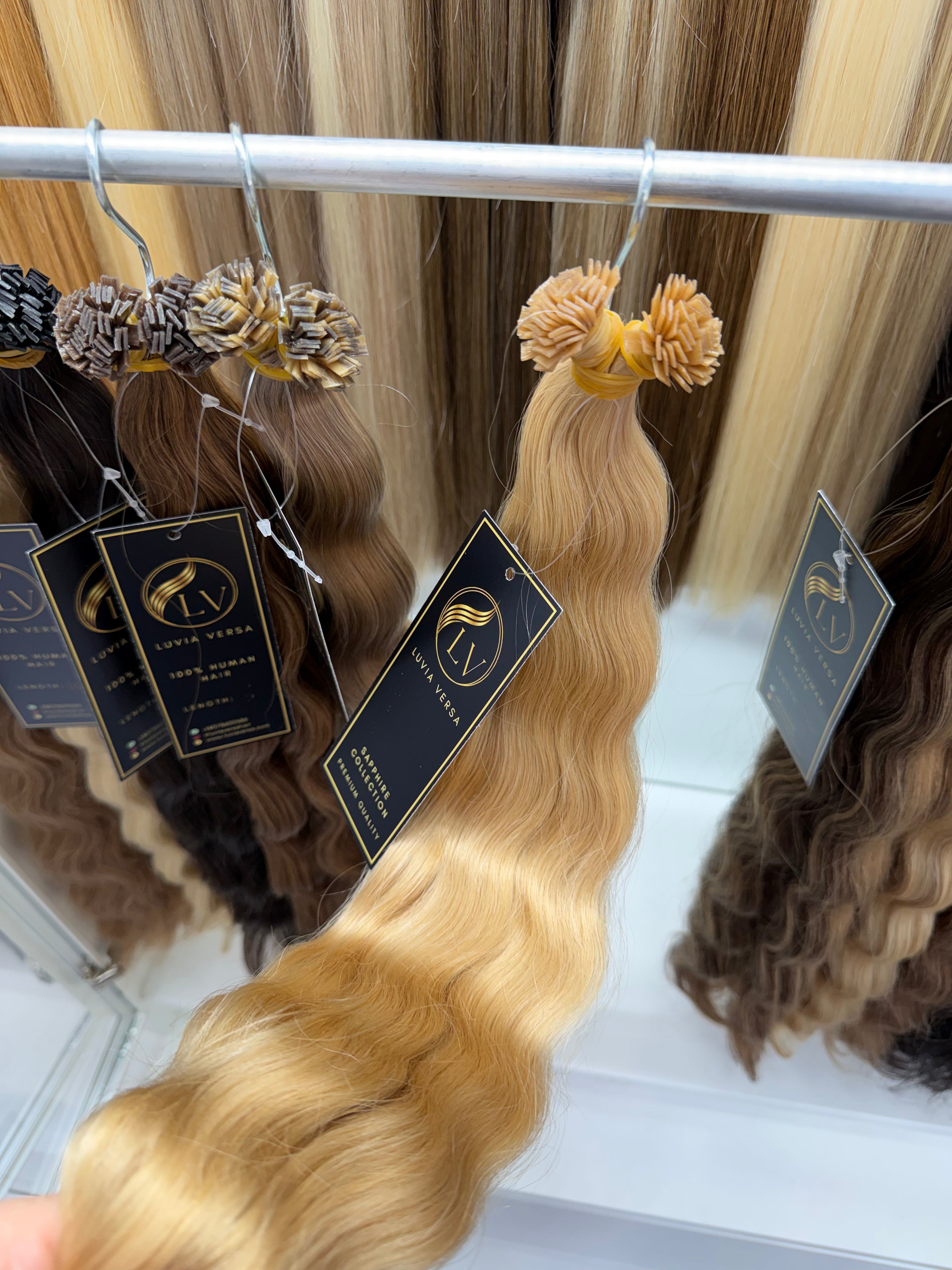 Color #18 (25 gram bundle, 28-32 pieces)