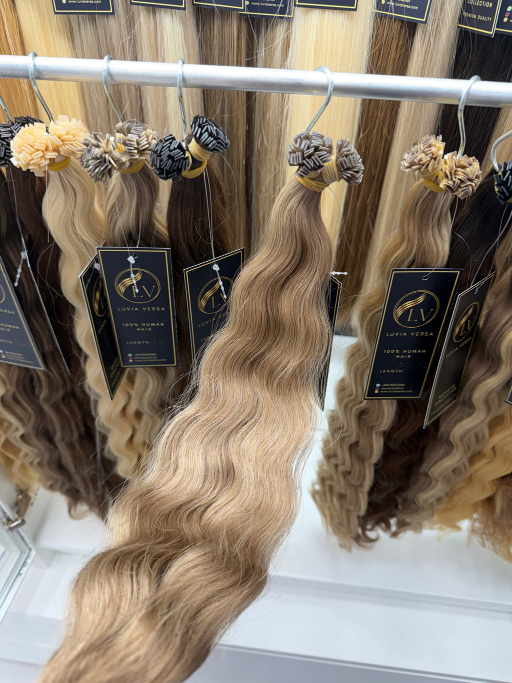 Color #8A (25 gram bundle, 28-32 pieces)