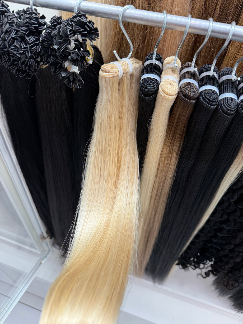 Sunkissed Pearl #P18/1001, Genius Weft Straight Hair 🔹