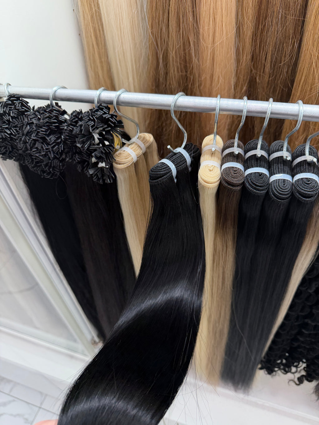 Jet Black #1, Genius Weft Straight Hair 🔹