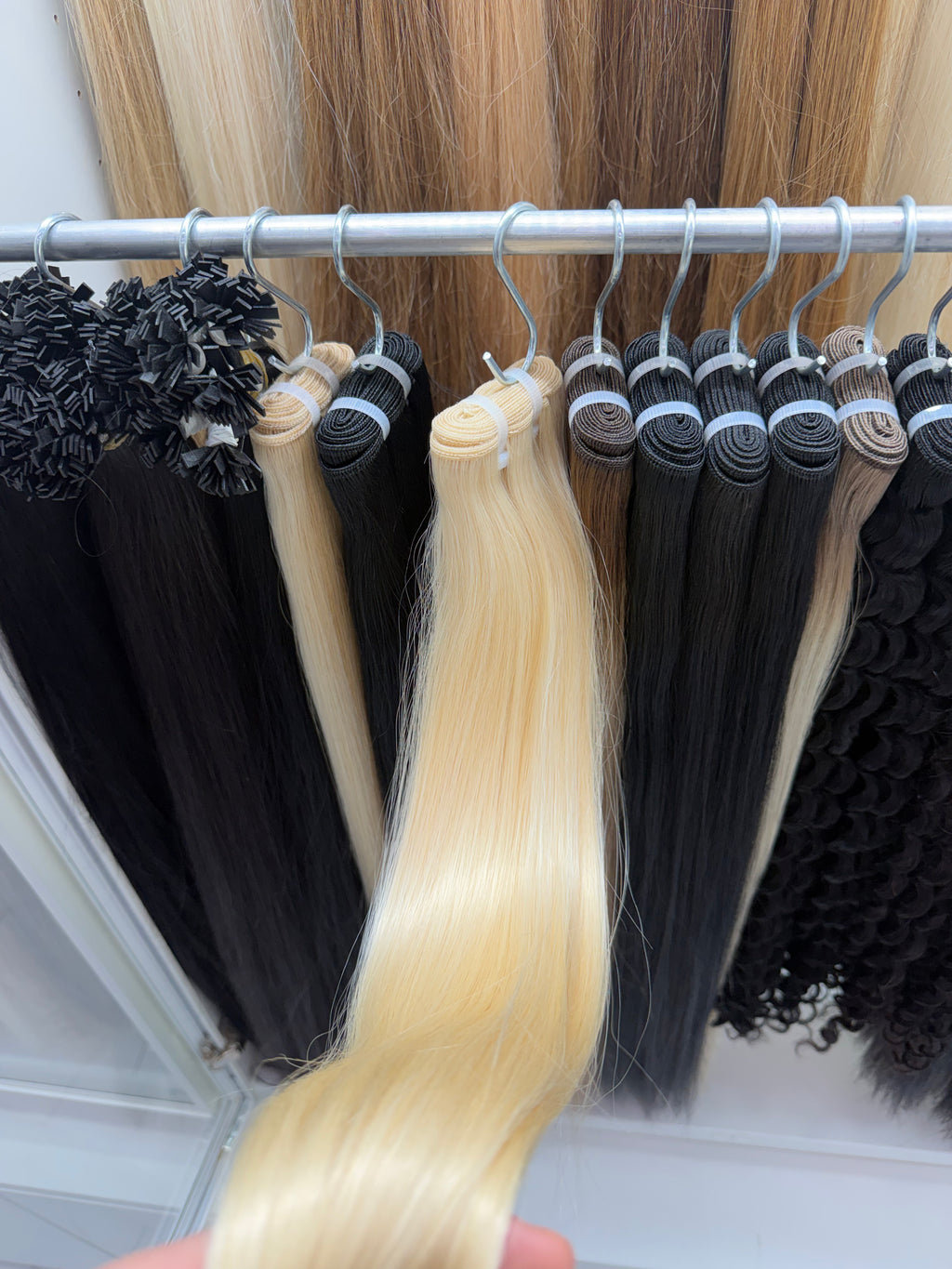 Platinum Blonde #60, Genius Weft Straight Hair 🔹