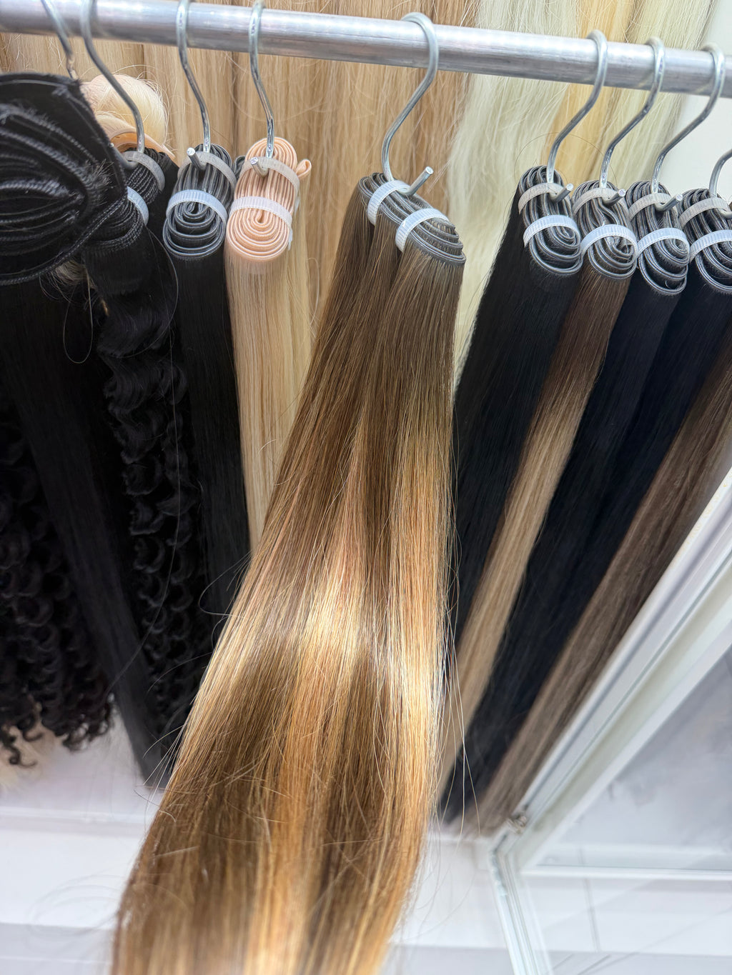 Toasted Caramel Ombré #TAC, Butterfly Weft Straight Hair 🔹