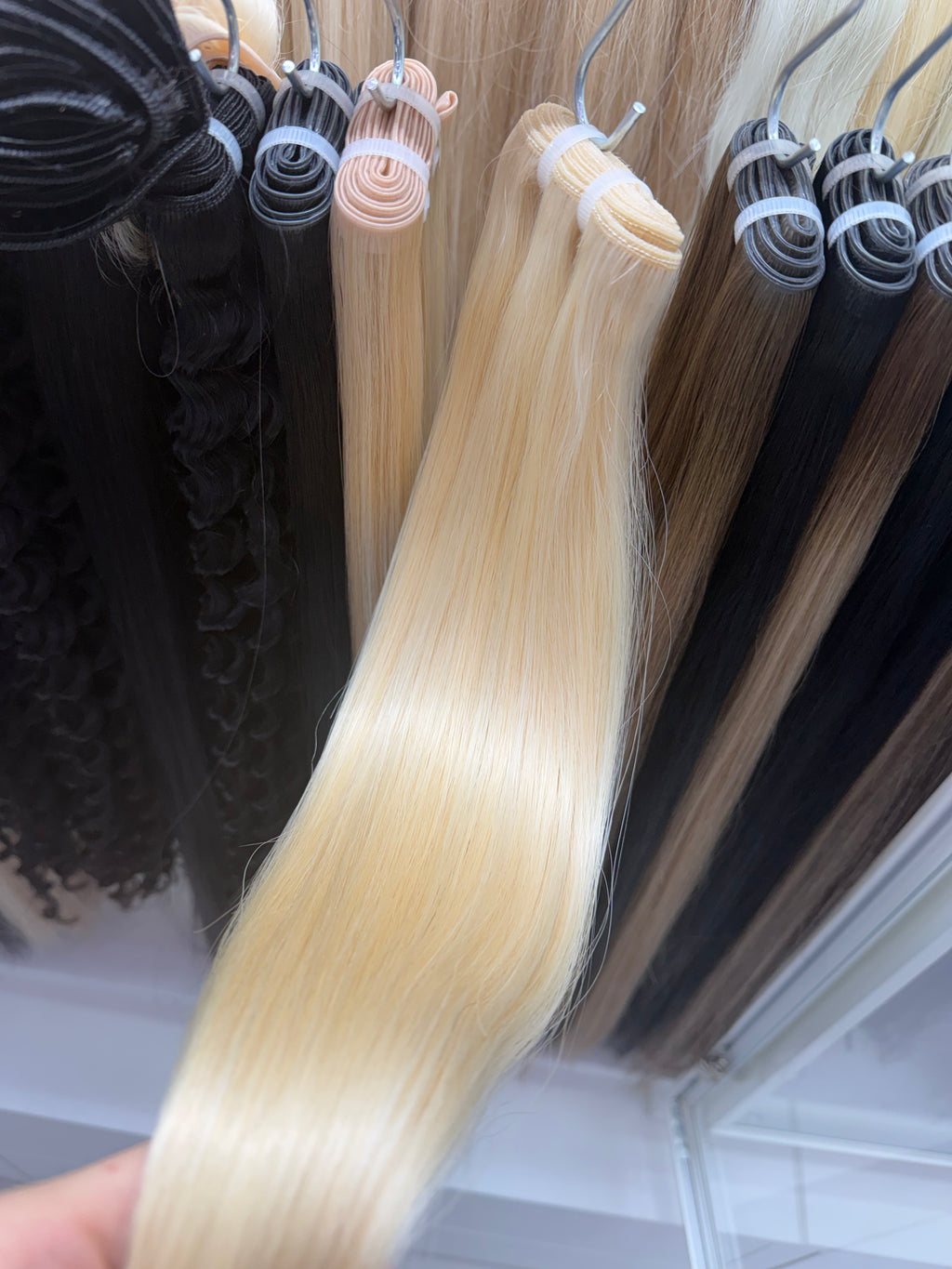 Platinum Blonde #60, Butterfly Weft Straight Hair 🔹